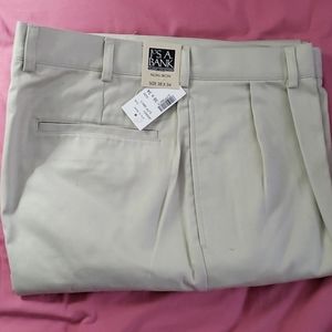 Classic Collection Pleated Non-Iron Twill Pants